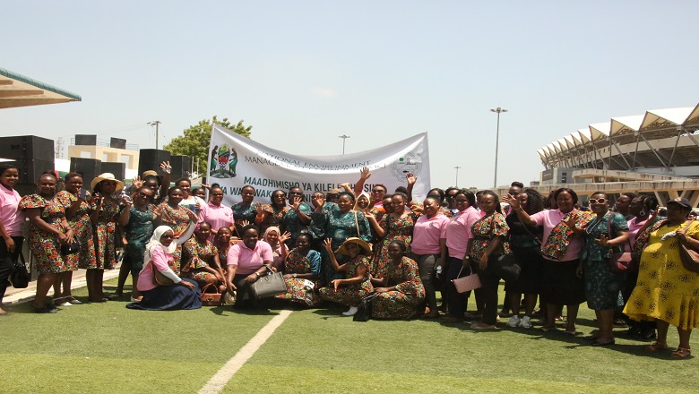 Washiriki wa Mkutano wa Umoja wa Mataifa kuhusu Tathmini ya hali ya mazingira ya Bahari wafanya utalii katika visiwa vya Zanzibar.