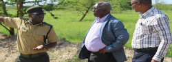 Mkurugenzi Mkuu wa Baraza la Tifa la Hifadhi na Utunzaji wa Mazingira (NEMC) Dkt. Samuel Gwamaka akionyeshwa mashamba ya chumvi (hayapo pichani) na Mhifadhi Mkuu wa Hifadhi ya Saadani Kamishn