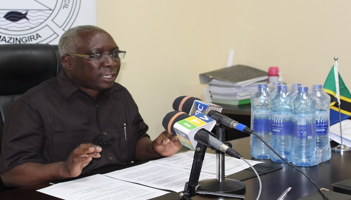 VIFUNGASHIO VYA PLASTIKI (TUBINGS NA WRAPPINGS) VISIVYOKIDHDI VIWANGO VYAPIGWA MARUFUKU cover image