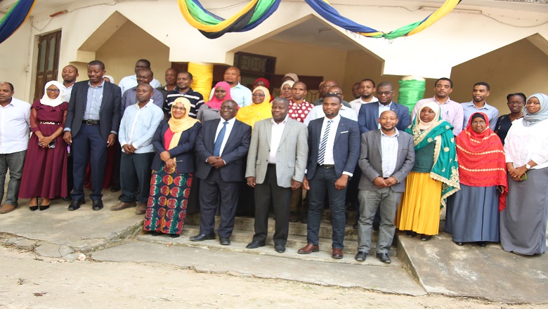 UZINDUZI RASMI WA MRADI WA UHIMILI WA MABADILIKO YA TABIANCHI - PWANI ZA ZANZIBAR cover image