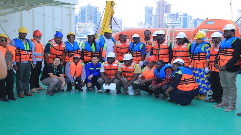 BODI YA WAKURUGENZI YA  NEMC YATEMBELEA BANDARI YA DAR ES SALAAM cover image