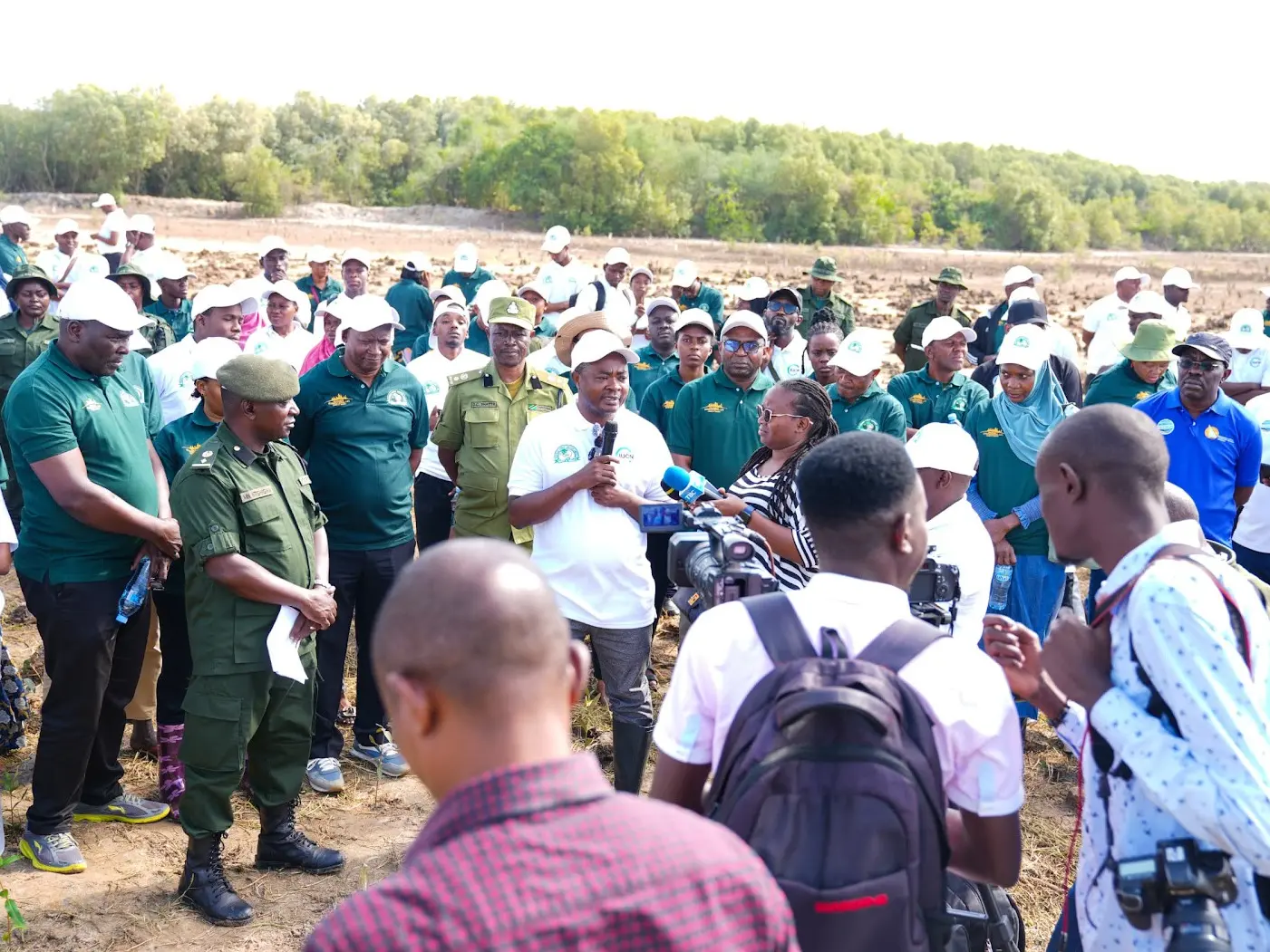 NEMC NA TAASISI MBALIMBALI WAADHIMISHA SIKU YA MIKOKO DUNIANI KWA KUPANDA MICHE 1000