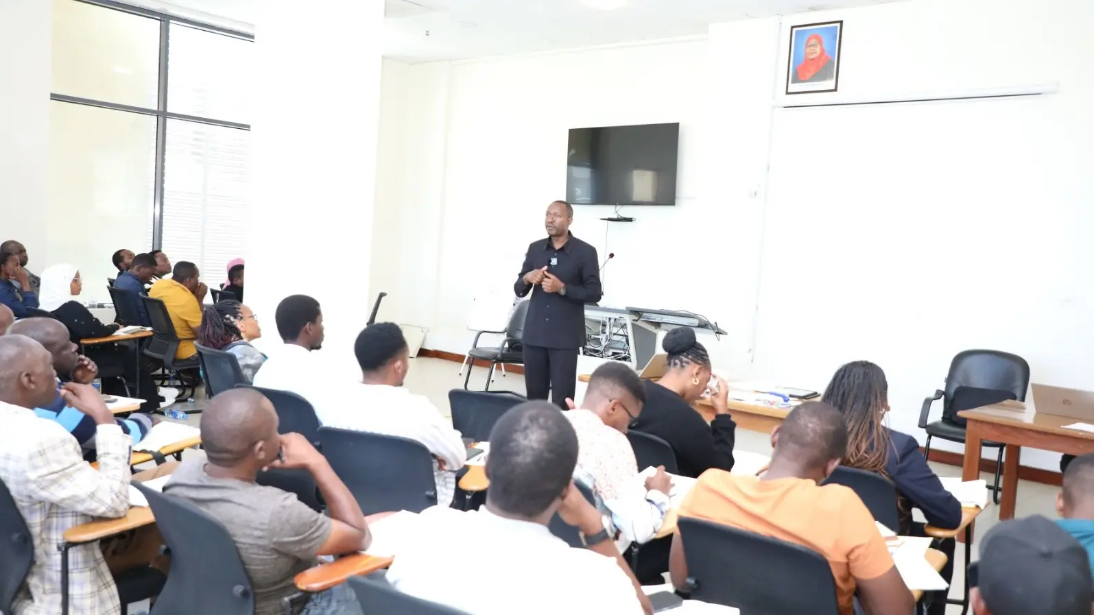 NEMC KANDA YA KATI YATOA MAFUNZO KWA WAKANDARASI WIKI YA HUDUMA KWA WATEJA