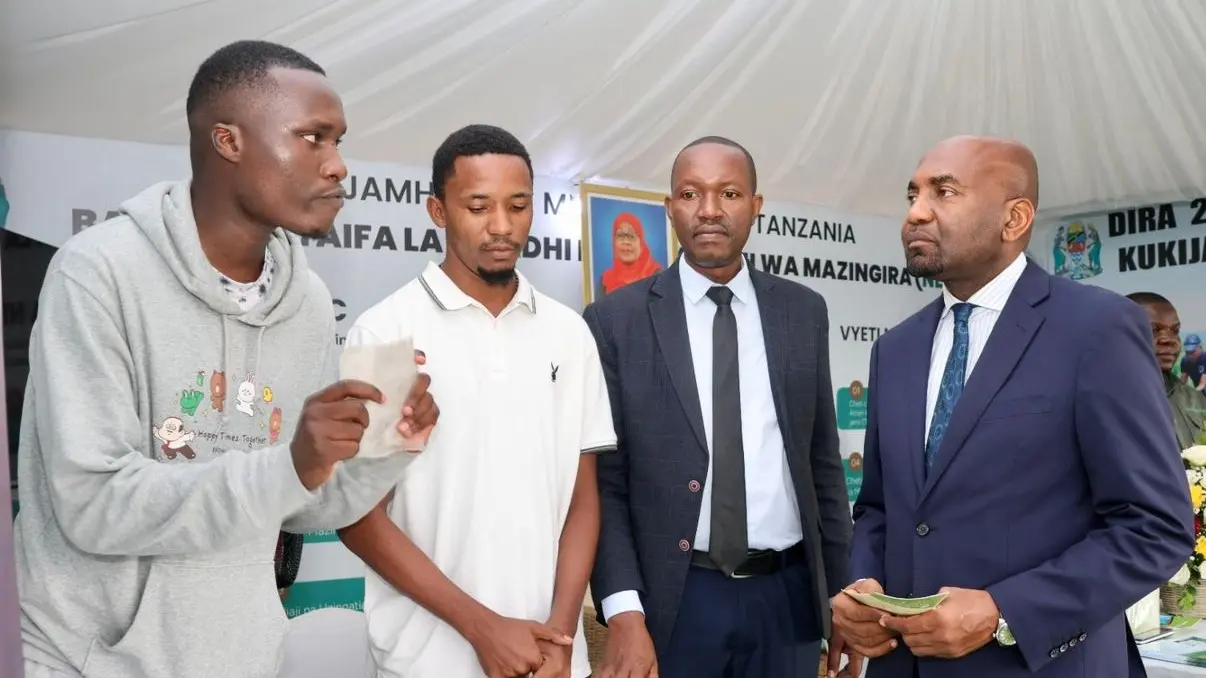 PLASTIKI HAI ILIYOTENGENEZWA KWA MABAKI YA CHAKULA YAWA KIVUTIO MAONESHO KUELEKEA SIKU YA MAZINGIRA DUNIANI