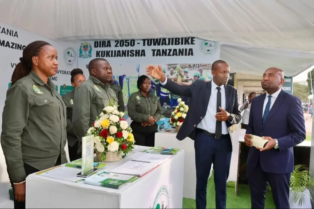WAZIRI MASAUNI AZURU BANDA LA NEMC MAONESHO WIKI YA KUELEKEA SIKU YA MAZINGIRA DUNIANI